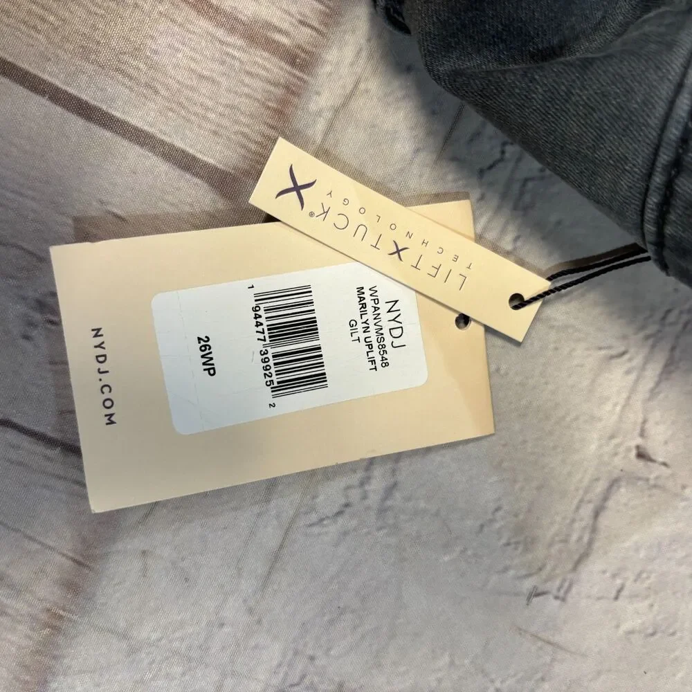 NWT NYDJ Marilyn Straight Jeans Size 26WP 26W Petite Lift Tuck Denim D105 -19